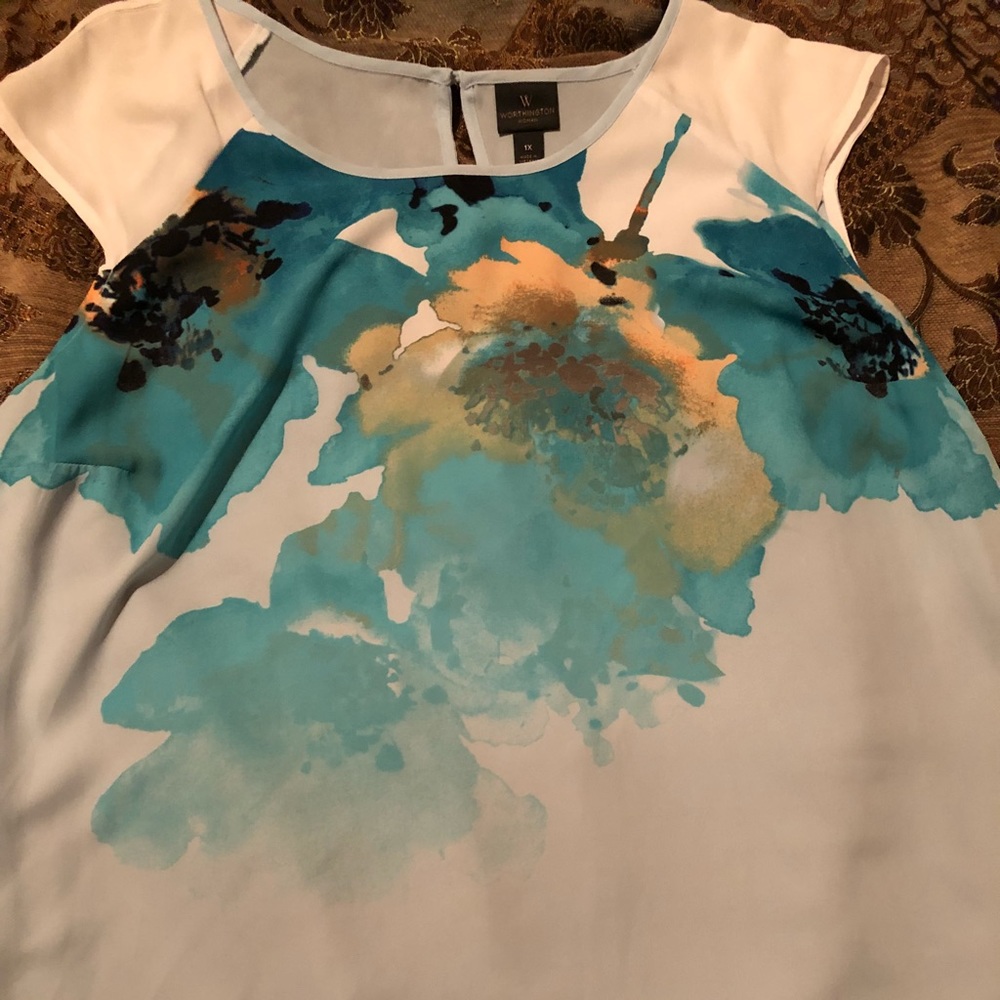 Excellent condition shirt